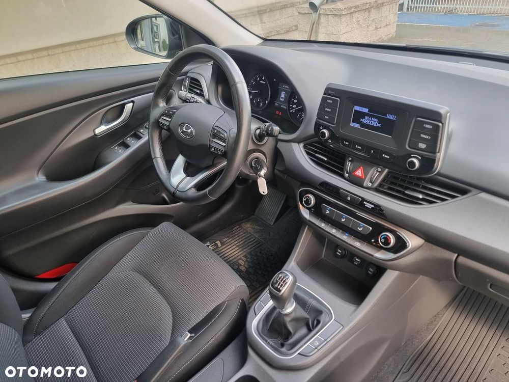 Hyundai i30 1.5 DPI Modern - 17