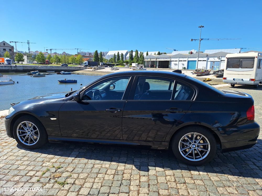 BMW 318 d - 4
