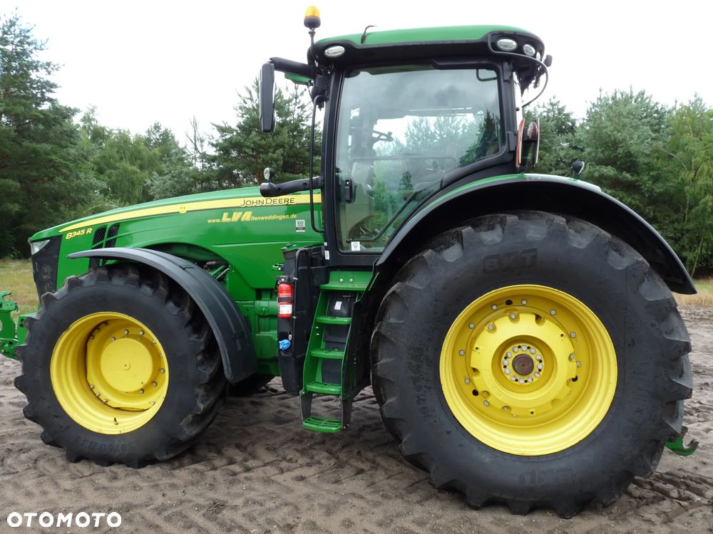 John Deere 8345R - 11