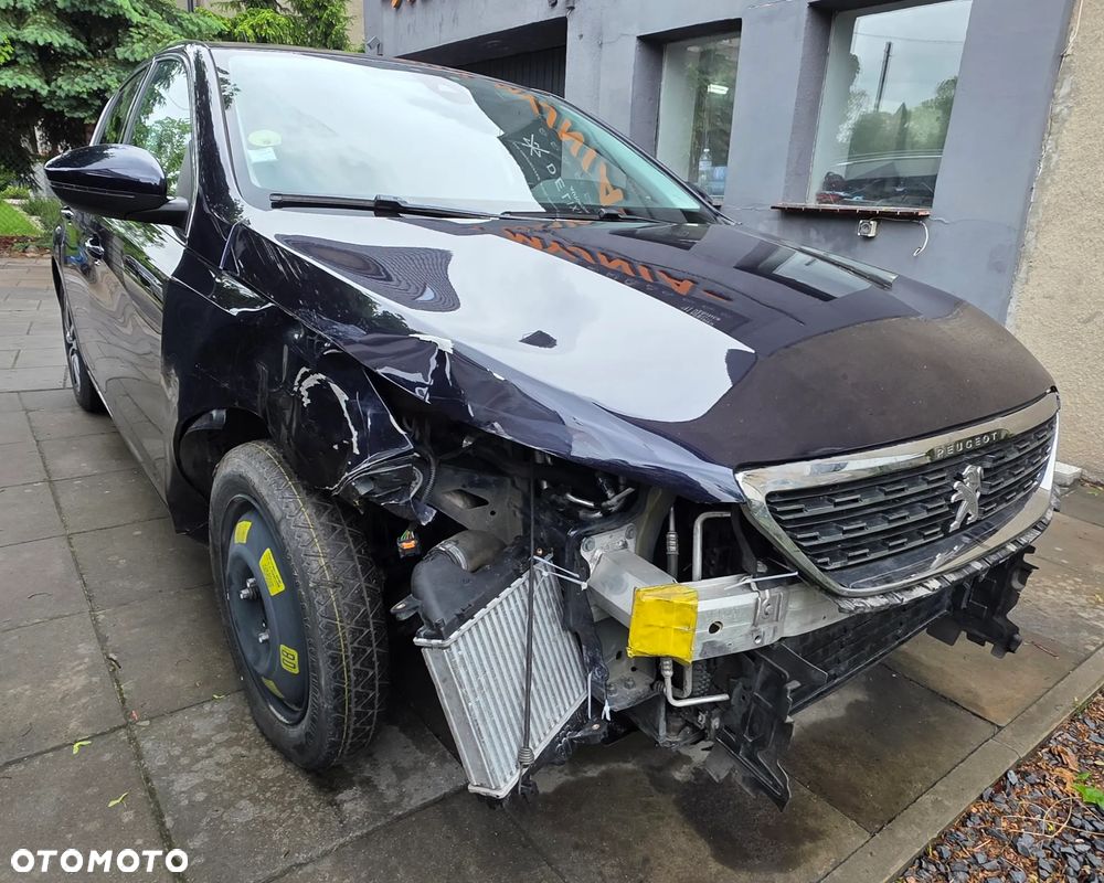 Peugeot 308 1.5 BlueHDi Active Pack S&S EAT8 - 3