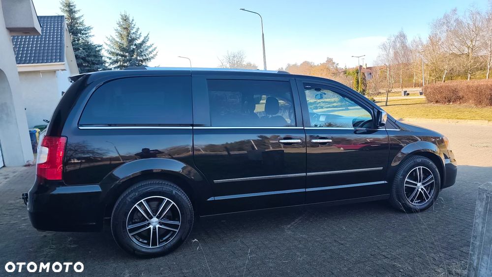 Lancia Voyager 2.8 Multijet 16v Platinum - 25