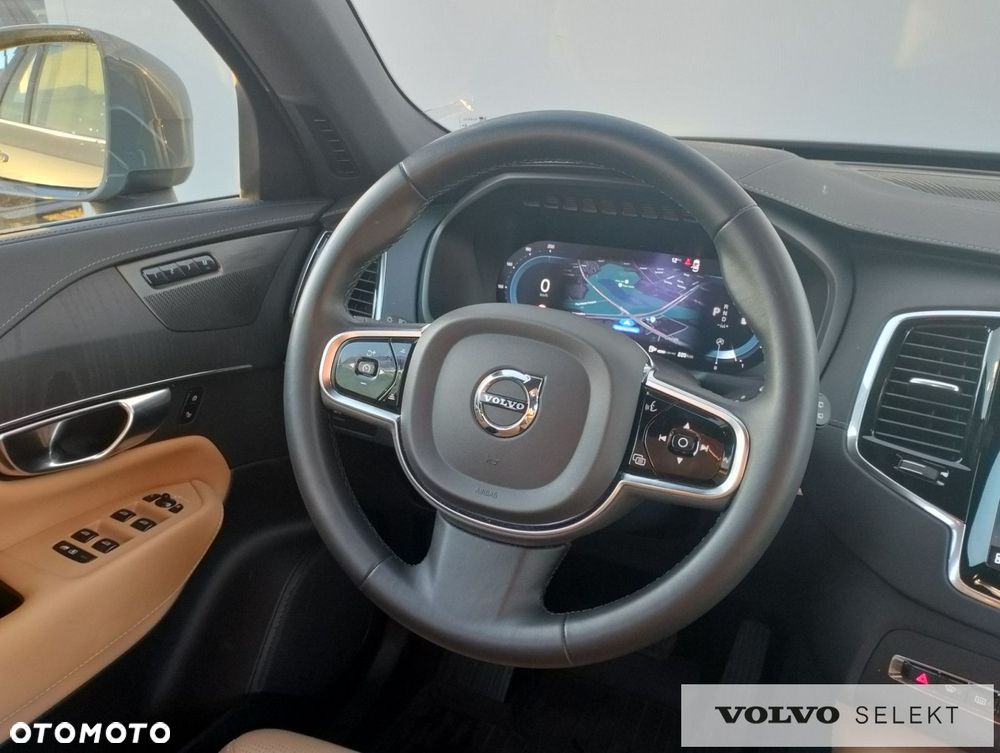 Volvo XC 90 - 23