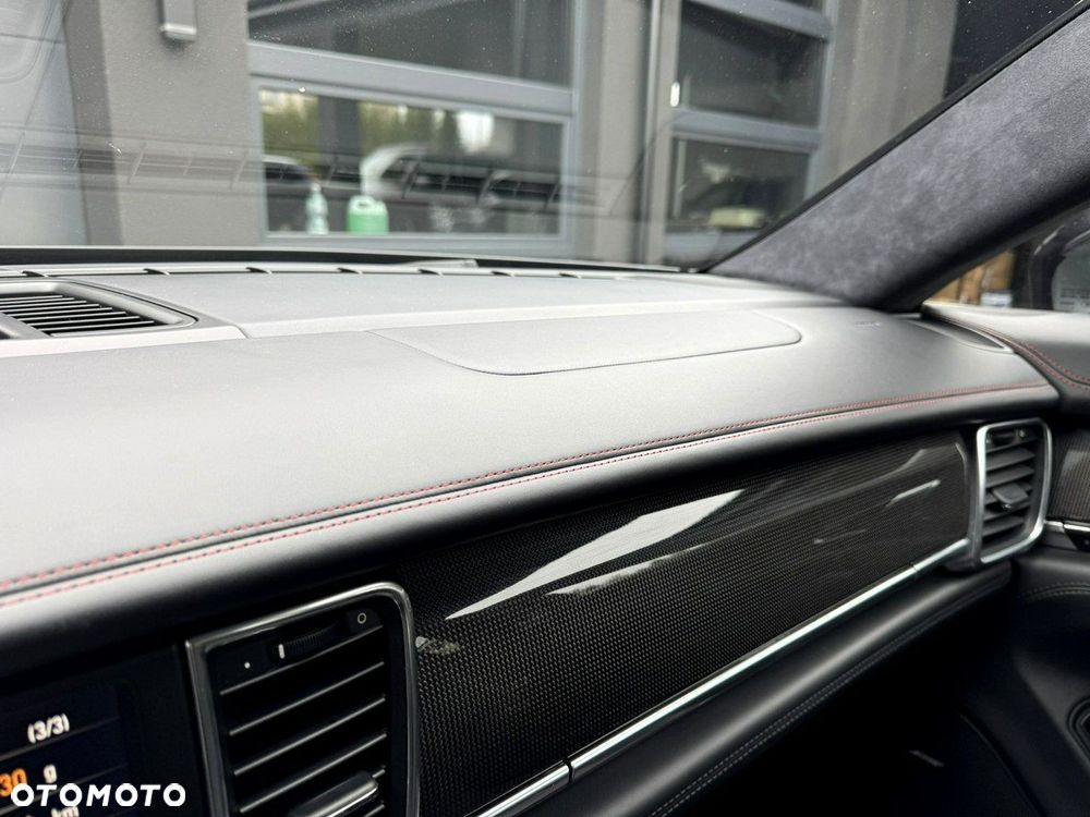 Porsche Panamera - 31