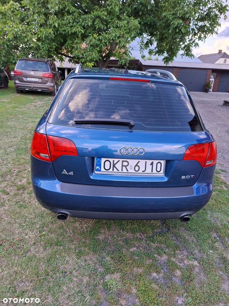 Audi A4 Avant 2.0 T FSI - 12