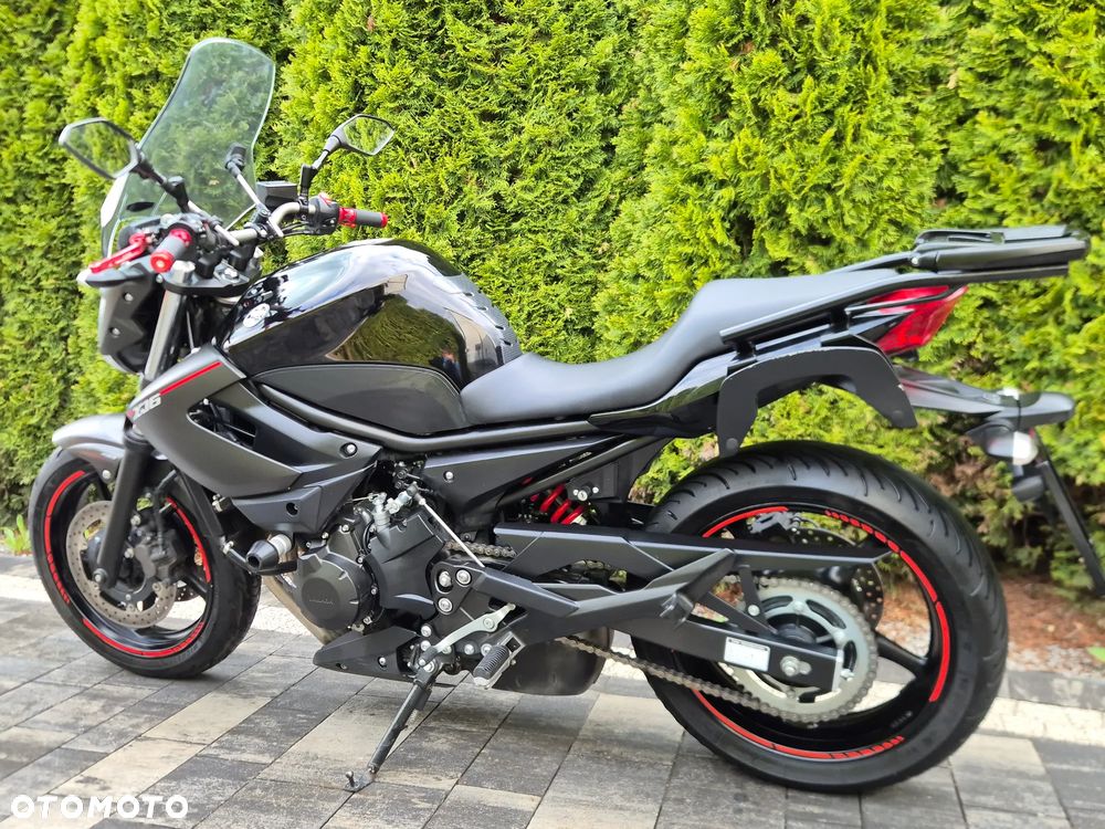 Yamaha XJ - 6