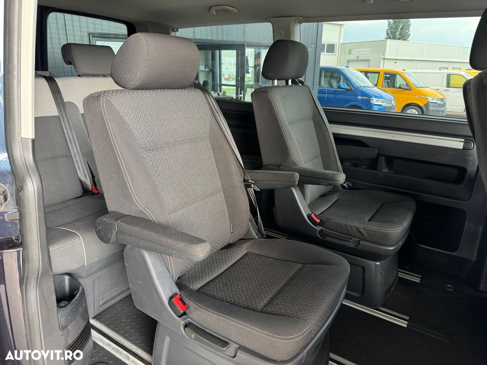 Volkswagen Multivan - 16