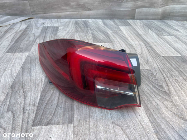 Buick Regal / Opel Insignia B 2018 - 2020 (2018) lampa tylna lewe USA