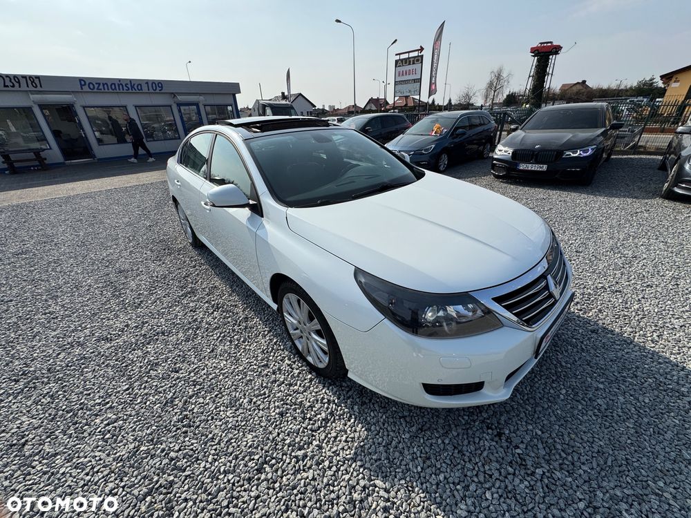 Renault Latitude - 32