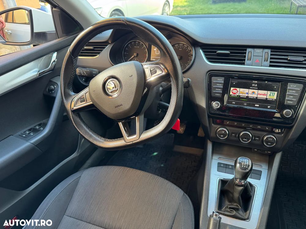 Skoda Octavia 2.0 TDI Style - 7