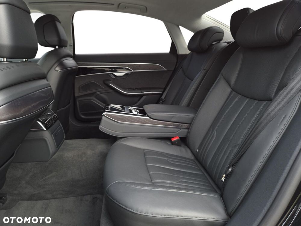 Audi A8 - 26