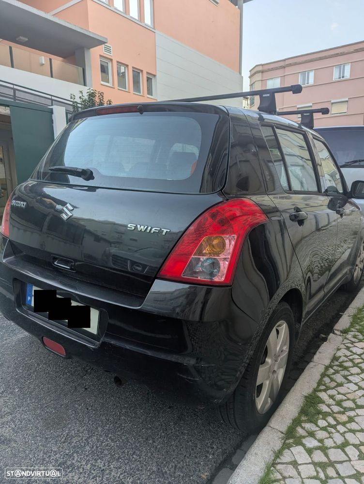 Suzuki Swift 1.3 16V GL - 4