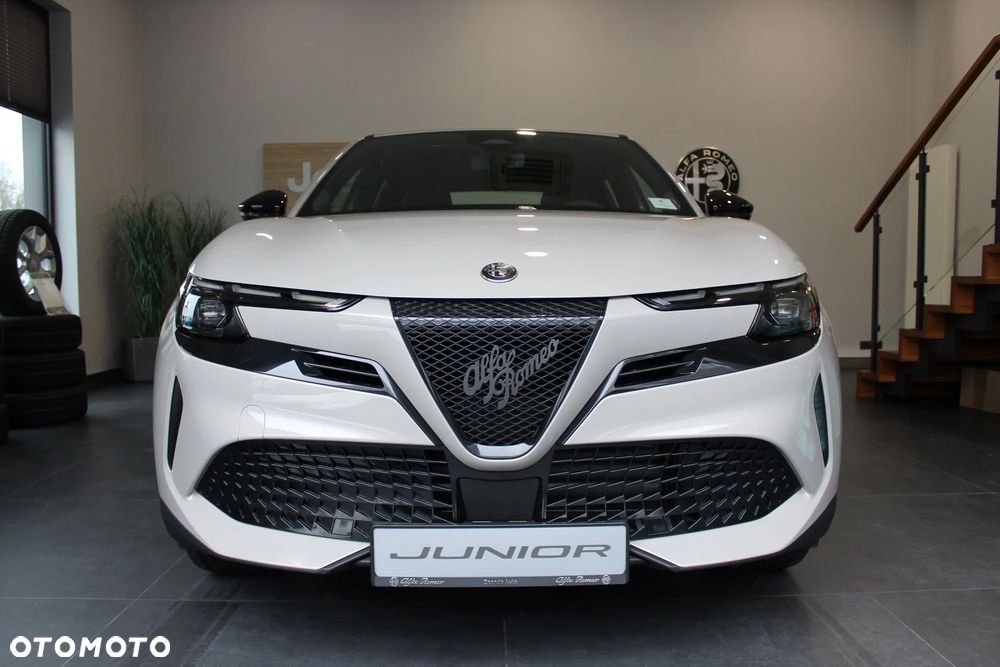 Alfa Romeo Junior 54kWh - 2