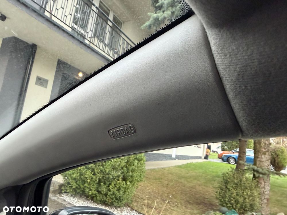 Opel Corsa 1.2 16V Cosmo - 18