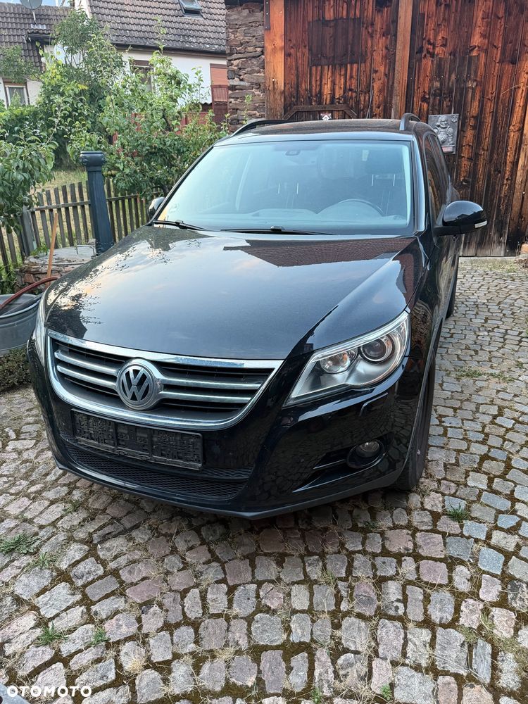 Volkswagen Tiguan - 2