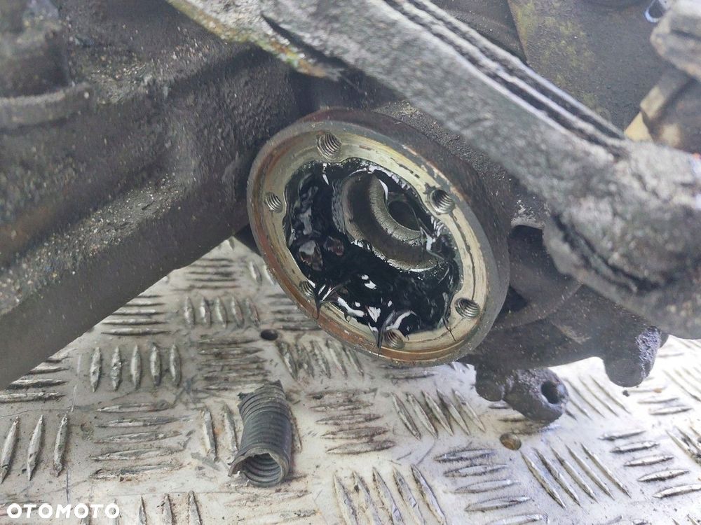 Skrzynia biegów Manualna VW Golf IV 1997-2003 1,4 16V B DUW BORA LEON I - 2