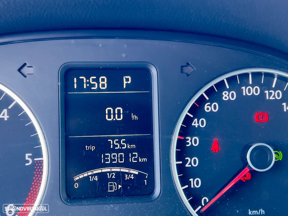 VW Polo 1.6 TDI Conforline DSG - 18
