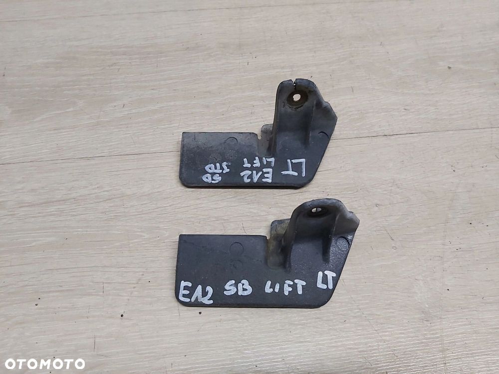 Toyota Corolla E12 chlapacz lewy tył zakończenie progu zaślepka - 3