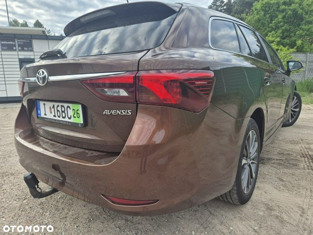 Toyota Avensis - 2