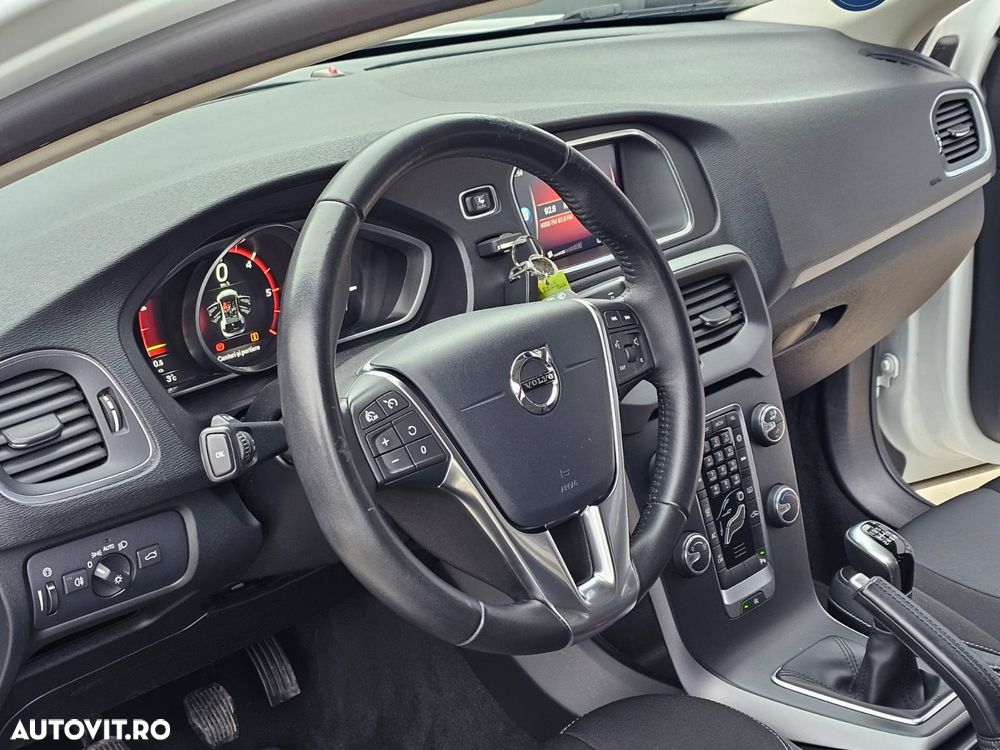 Volvo V40 D2 - 3