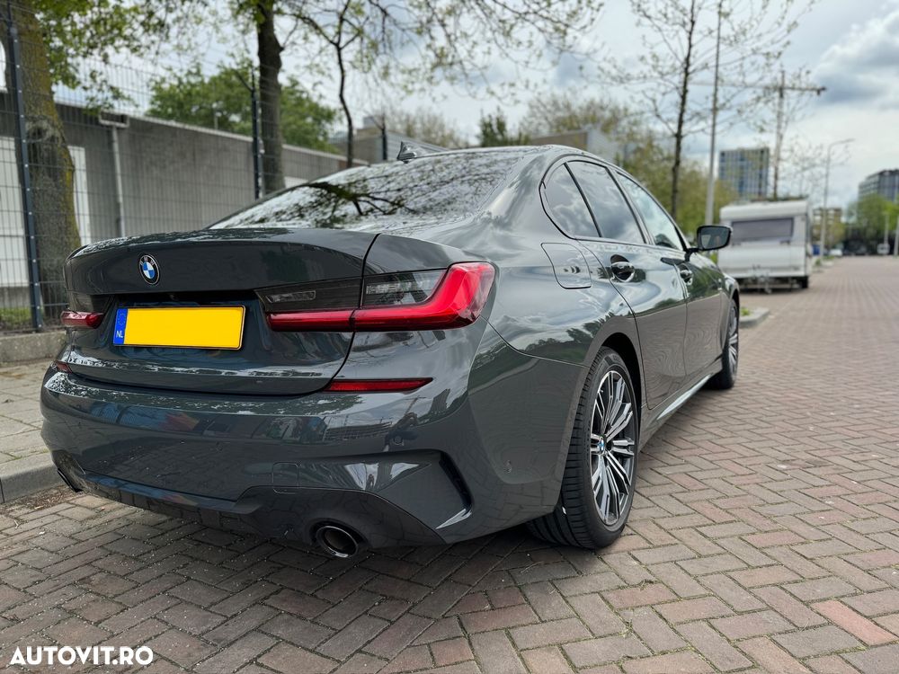 BMW Seria 3 330e Aut. M Sport - 18