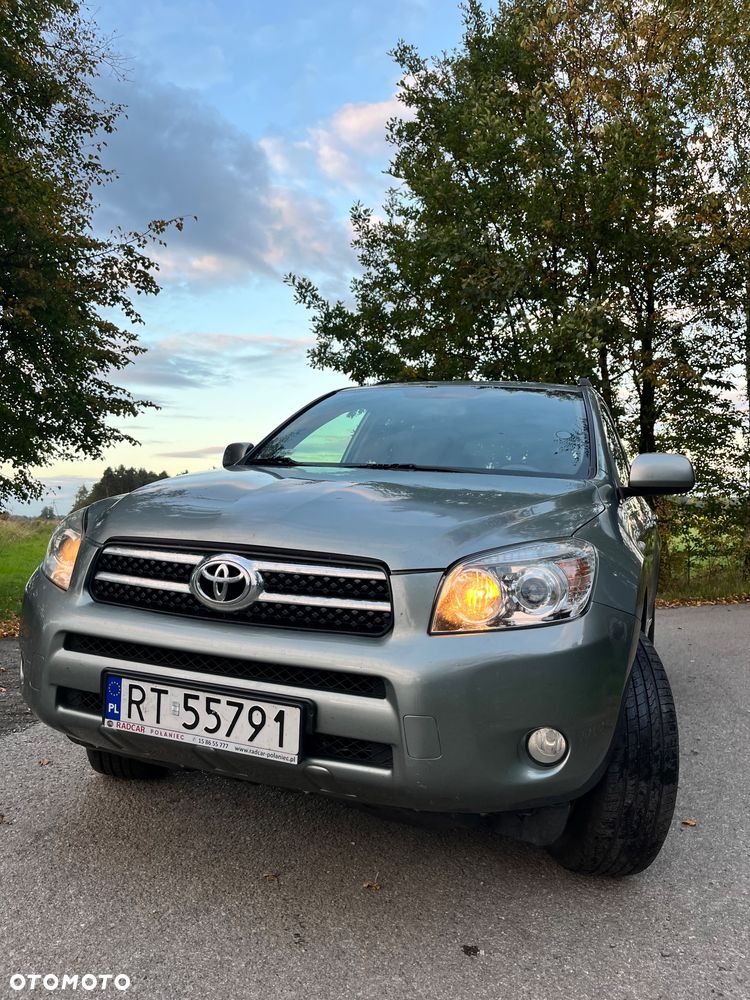 Toyota Rav4 2009 photo 2