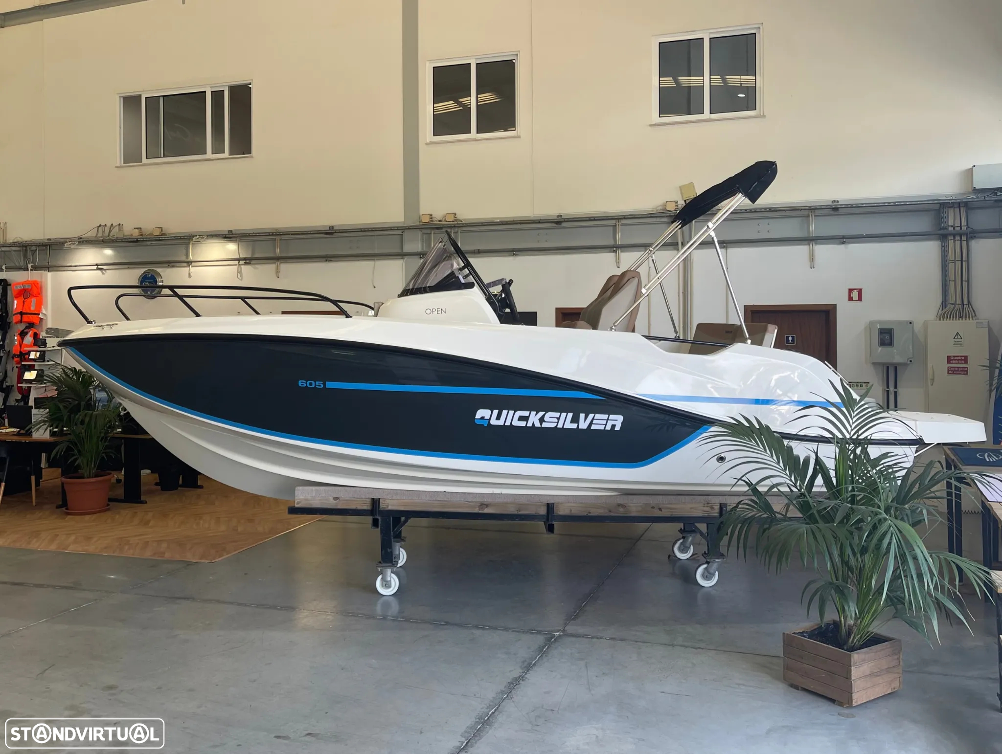 Quicksilver Activ 605 Open - 2