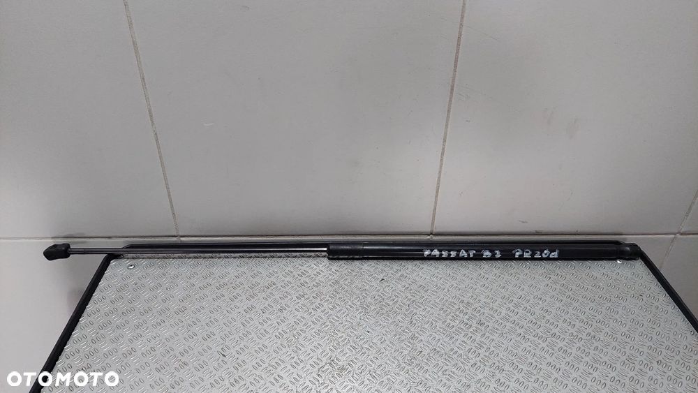 SPRĘŻYNA GAZOWA TELESKOP MASKI PRZÓD VW PASSAT B7 R2013 NR 3AA823359A - 1