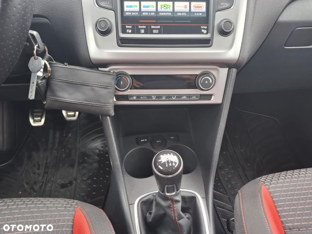 Volkswagen Polo 1.2 TSI (Blue Motion Technology) Cross - 23