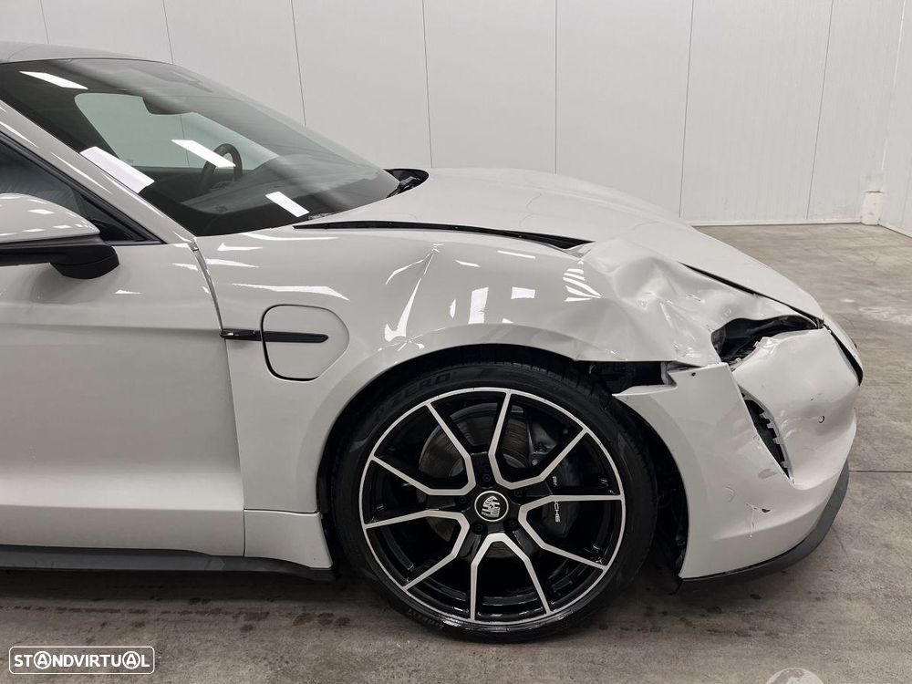 Porsche Taycan Bateria Performance Plus - 18