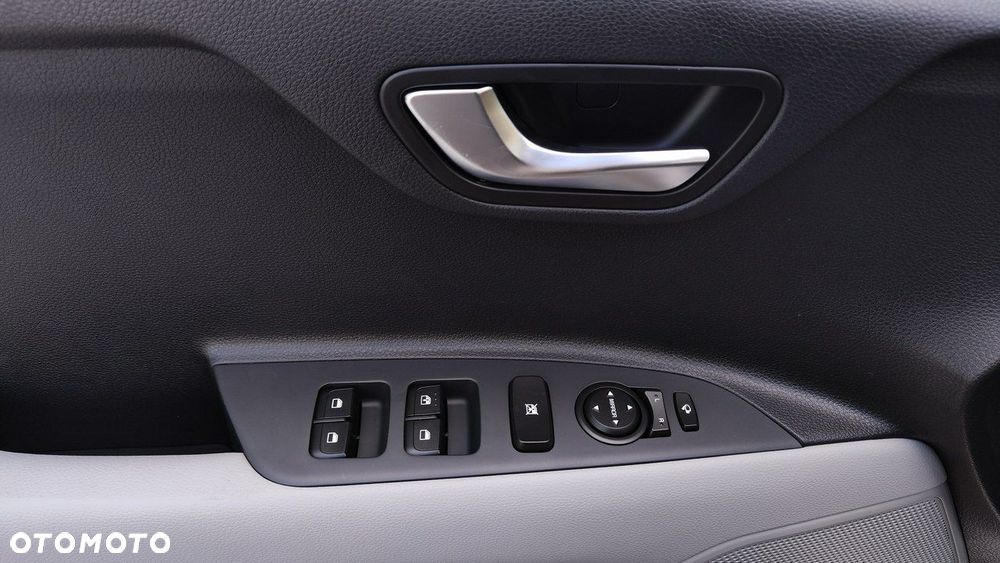 Kia Stonic - 8