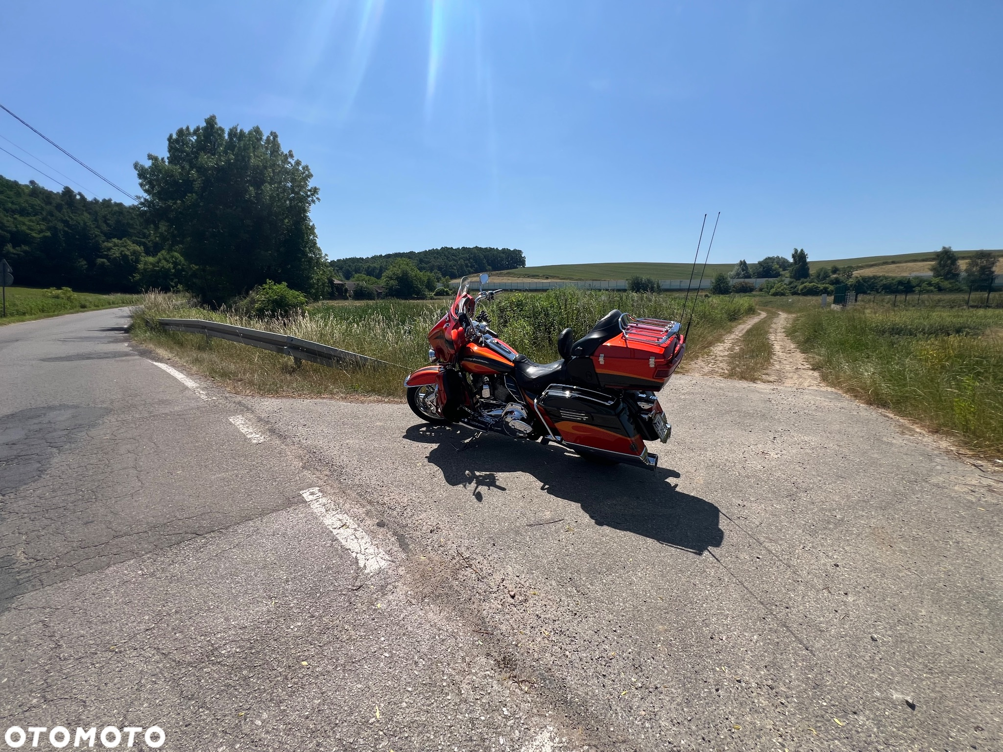 Harley-Davidson FLHTCU Ultra - 25