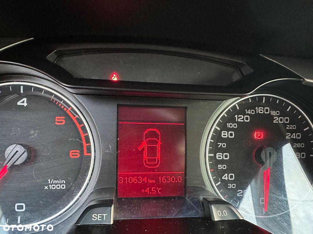 Audi A4 Limousine - 9