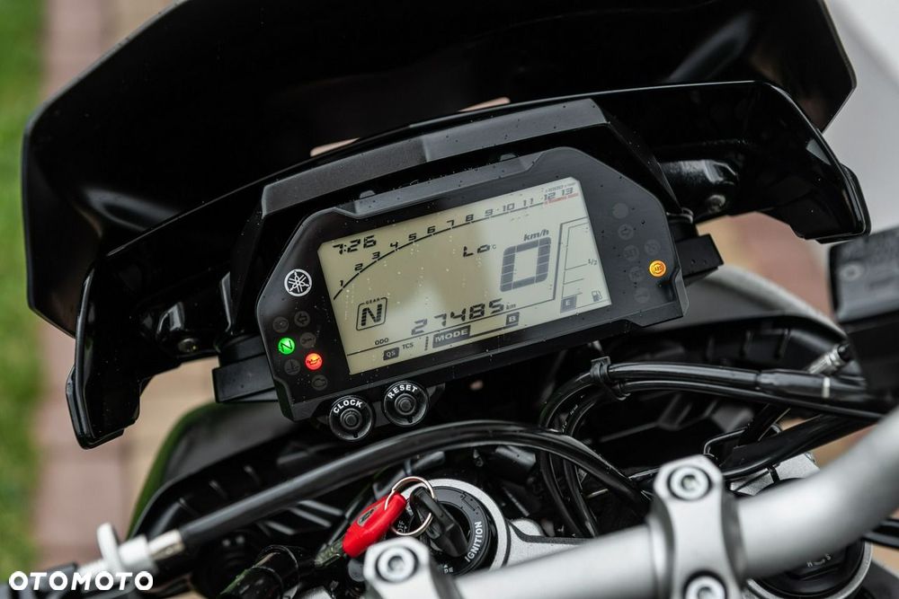Yamaha MT - 7