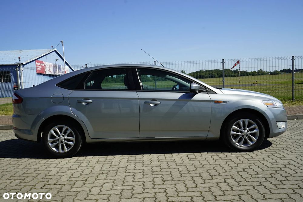Ford Mondeo 2.0 TDCi Trend - 13
