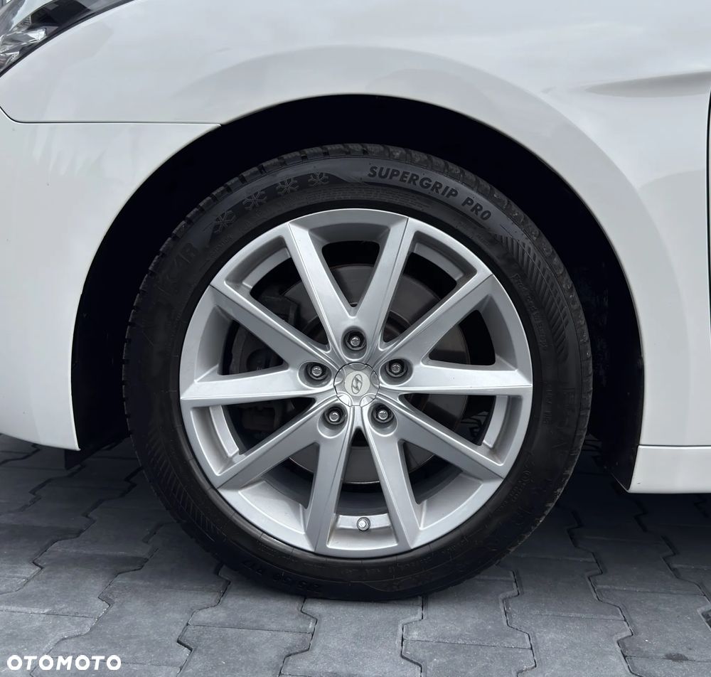 Hyundai i40 1.7 CRDi Premium DCT - 14
