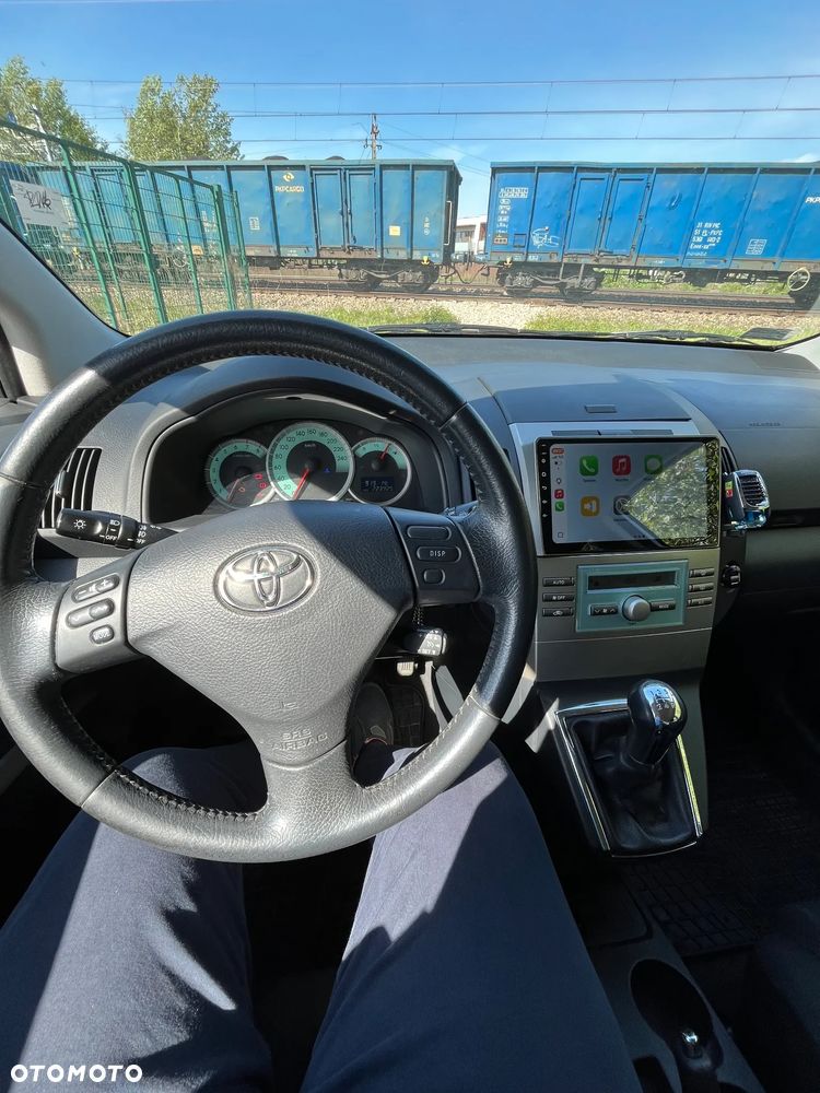 Toyota Corolla Verso 1.8 Sol - 8