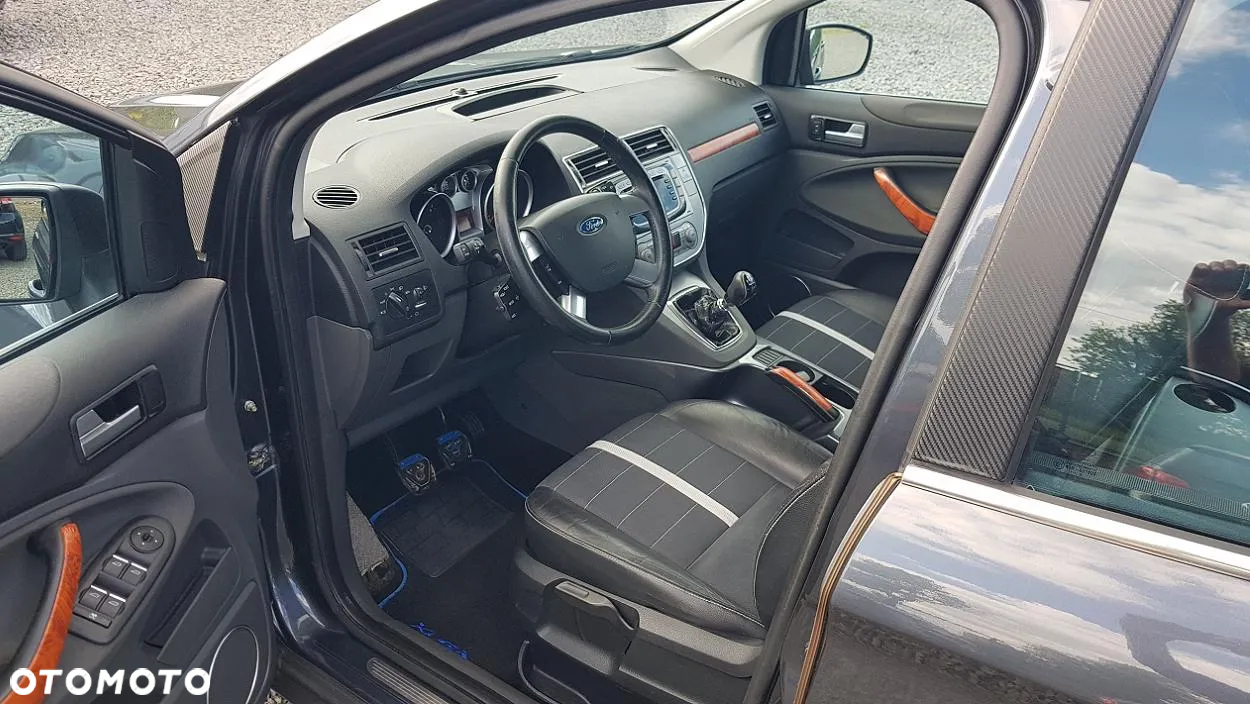 Ford Kuga 2.0 TDCi 4x4 Titanium - 22