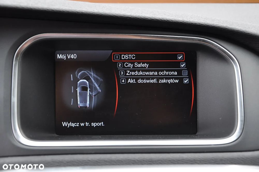 Volvo V40 D4 R-Design Summum - 31