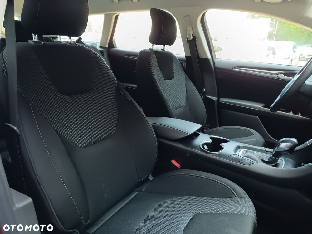 Ford Mondeo - 12