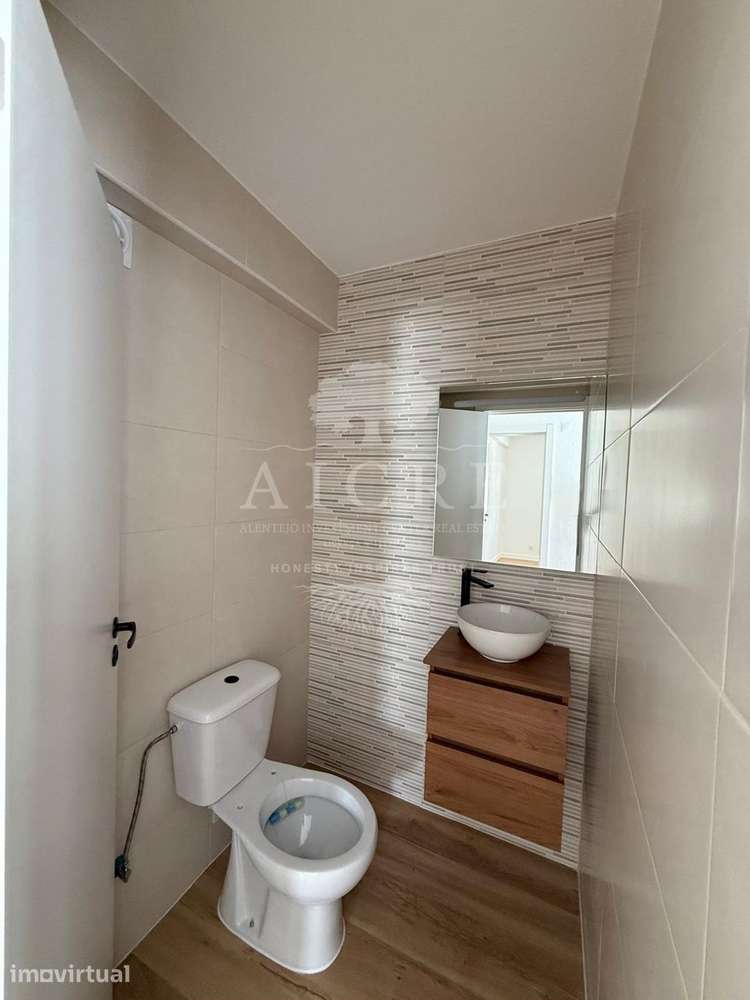 Apartamento T3 Totalmente Remodelado | Horta das Figueiras – Évora - Grande imagem: 2/19