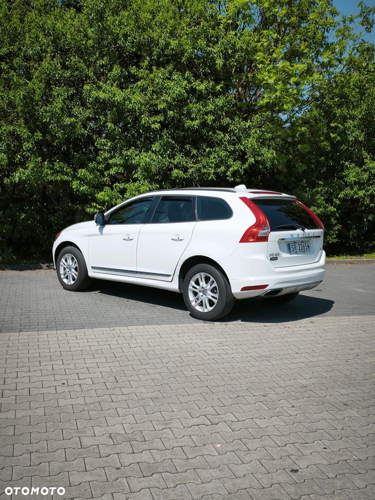 Volvo XC 60 T5 Geartronic Kinetic - 3