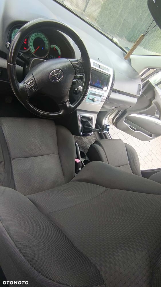 Toyota Corolla Verso 1.8 Gold - 5