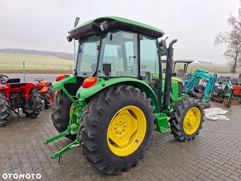 John Deere 5405 4X4 - 5