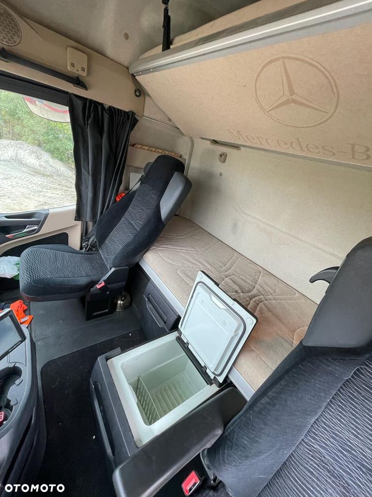 Mercedes-Benz ACTROS - 5