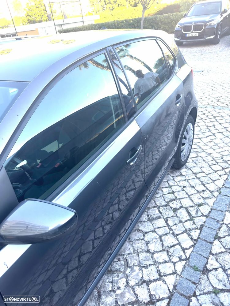 VW Polo 1.0 (Blue Motion ) Comfortline - 2