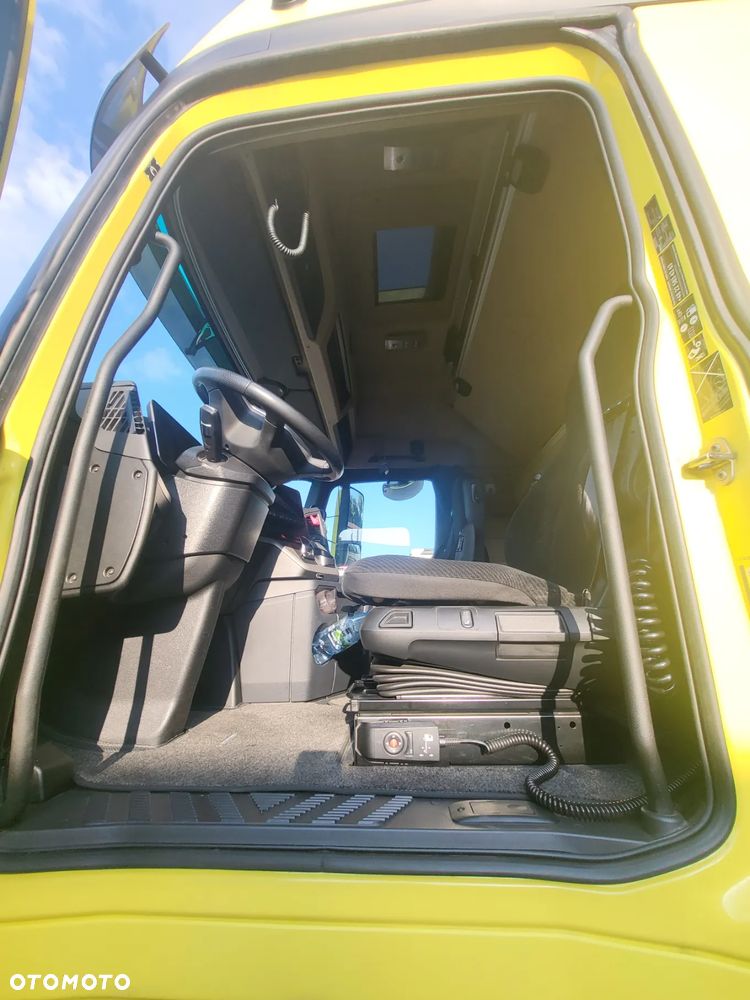 Mercedes-Benz Actros - 4