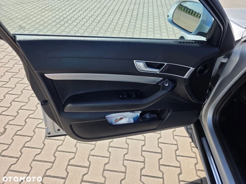 Audi A6 Avant - 33