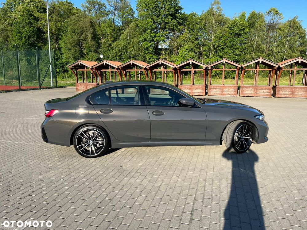 BMW Seria 3 330i M Sport - 30