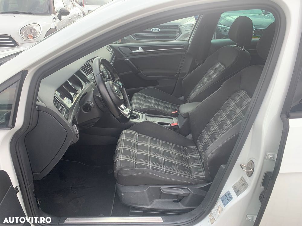 Volkswagen Golf GTD (BlueMotion Technology) DSG - 25