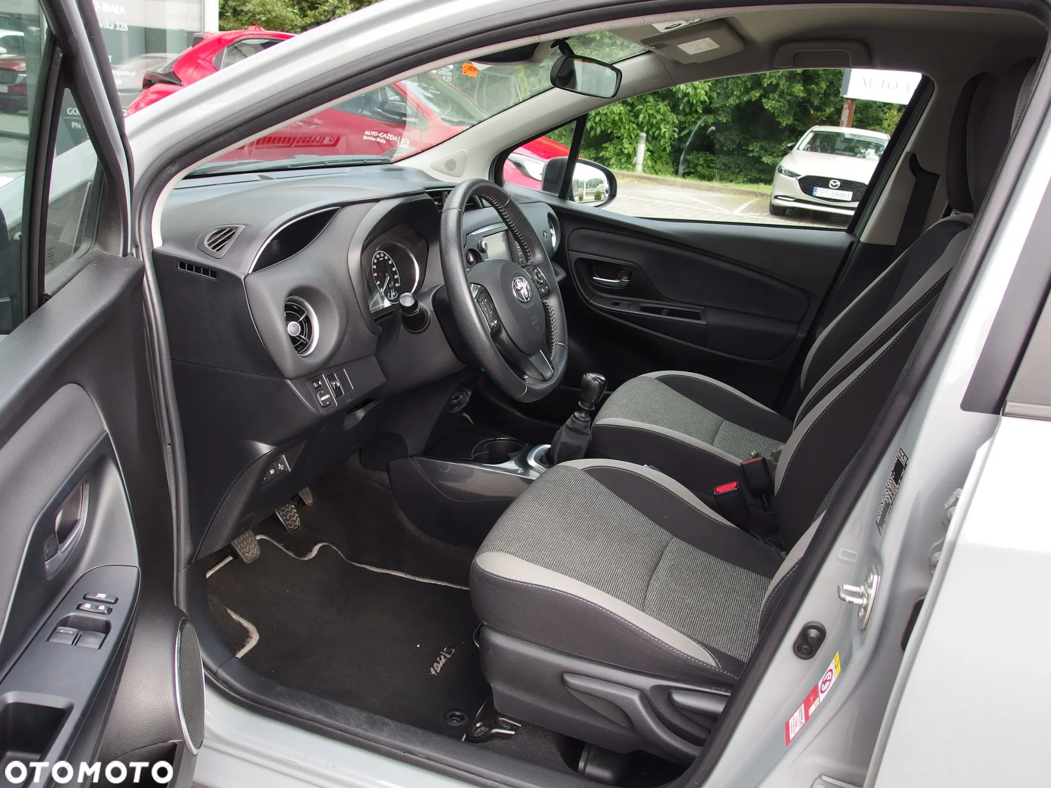 Toyota Yaris 1.5 20th Anniversary - 15